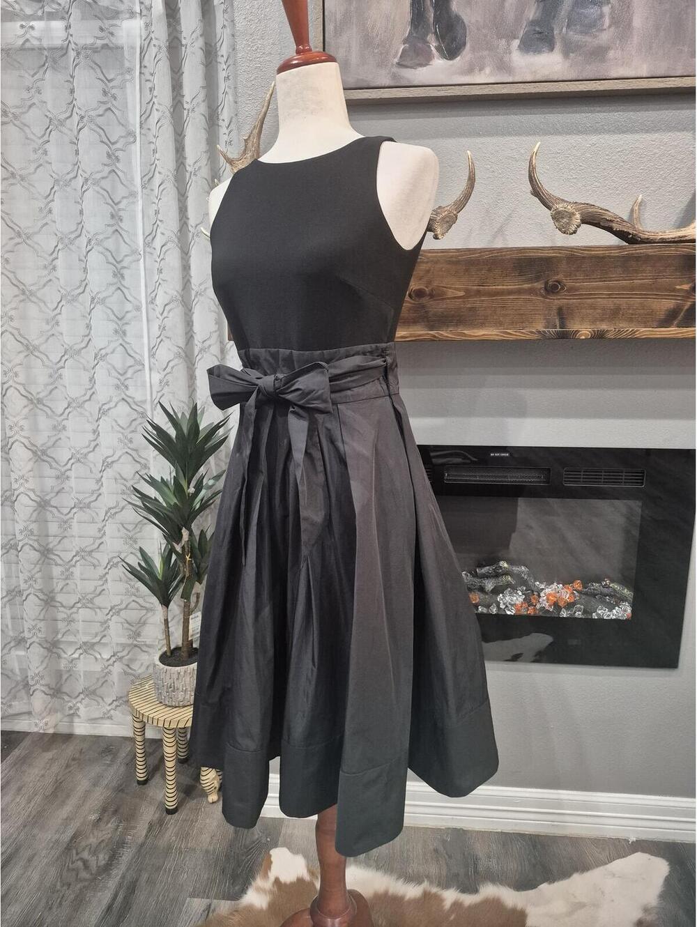 Lauren Ralph Lauren Party Black dress Size 2 - Picture 7 of 9